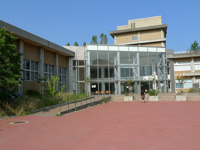 新潟大学